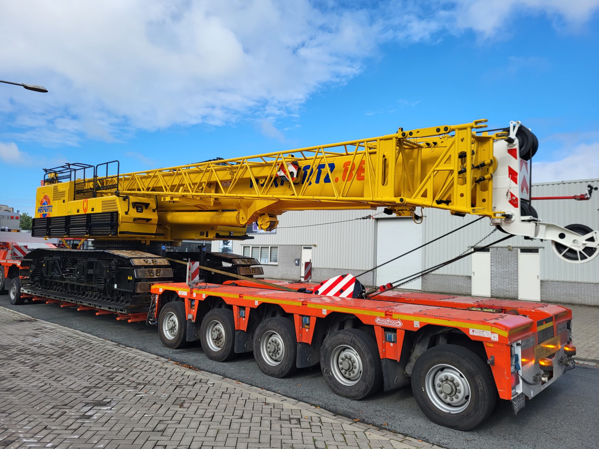 Request a quote without obligation for the painting of electric cranes